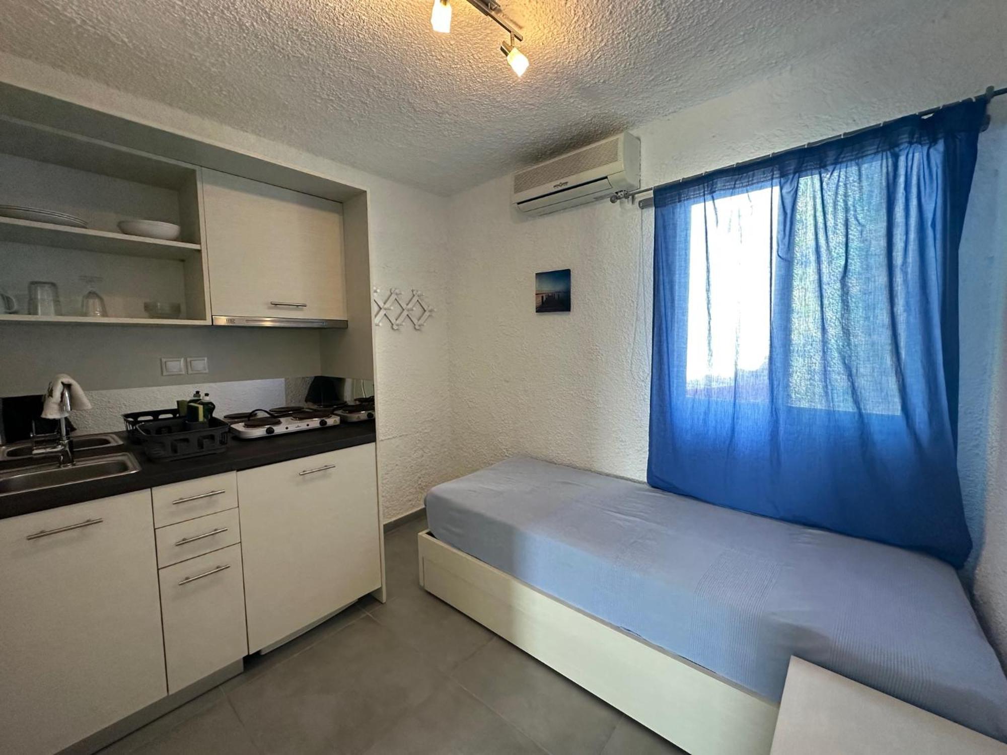 Blue Senses Apartments Сарті Екстер'єр фото